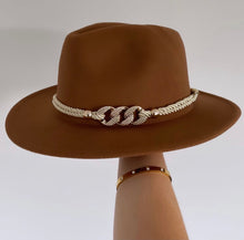 Load image into Gallery viewer, Gee’s Chained Fedora
